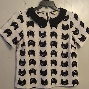 NWOT Lily White ss blouse w/kitties. L